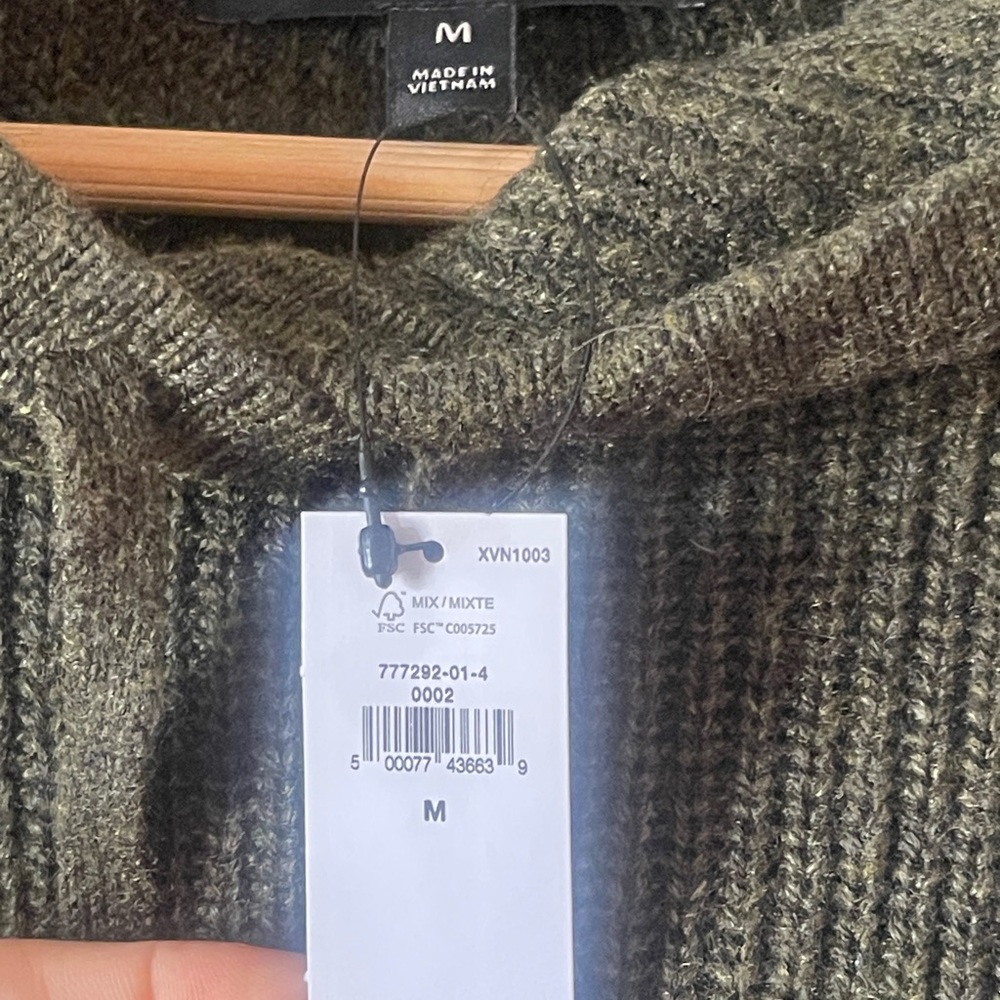 Banana Republic Olive Green Hooded Sweater - Picture 5 of 6
